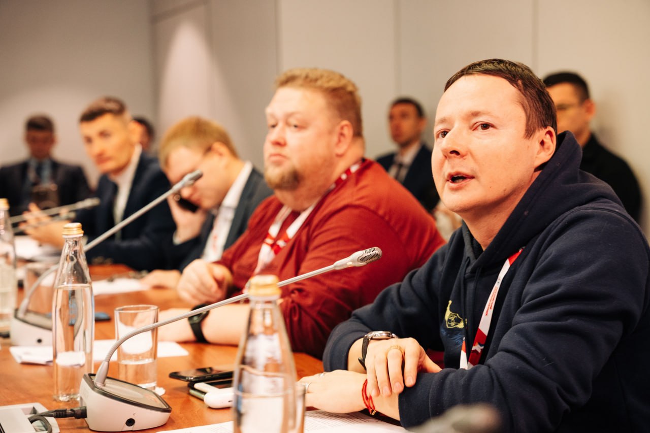 photo_5429333816494908831_y