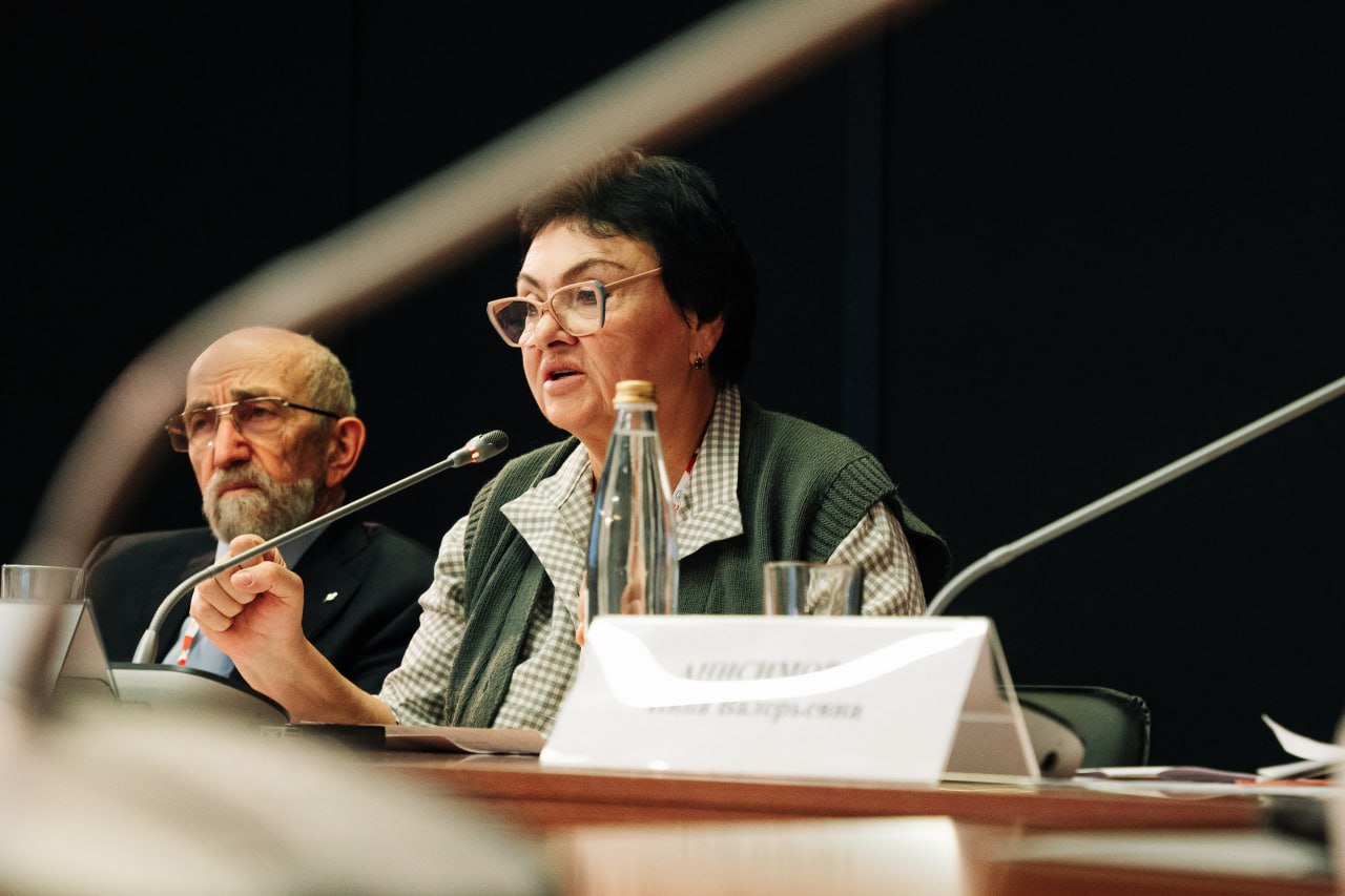 photo_5429333816494908838_y