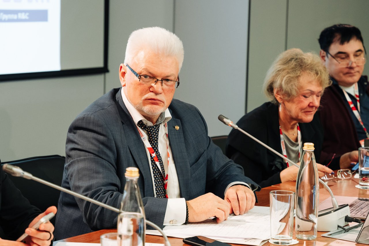 photo_5429333816494908840_y